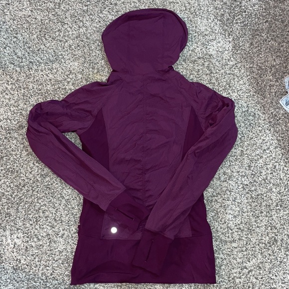 Lululemon In Flux Jacket - Reversible - Picture 10 of 11